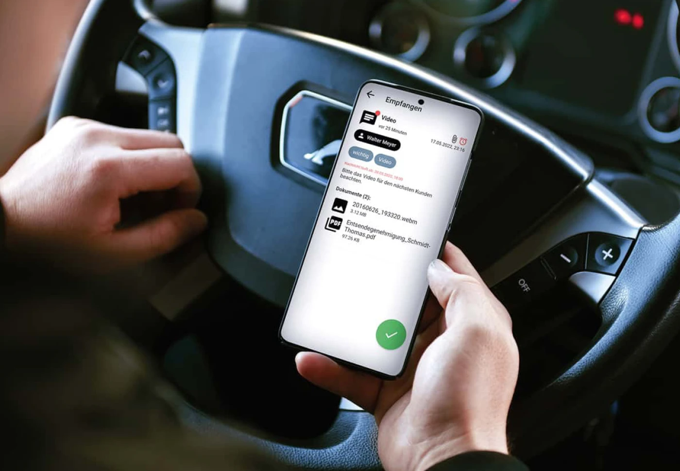 Logistikbranche · erster DSGVO-konforme Messenger
